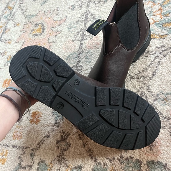 New Blundstones - Picture 2 of 5